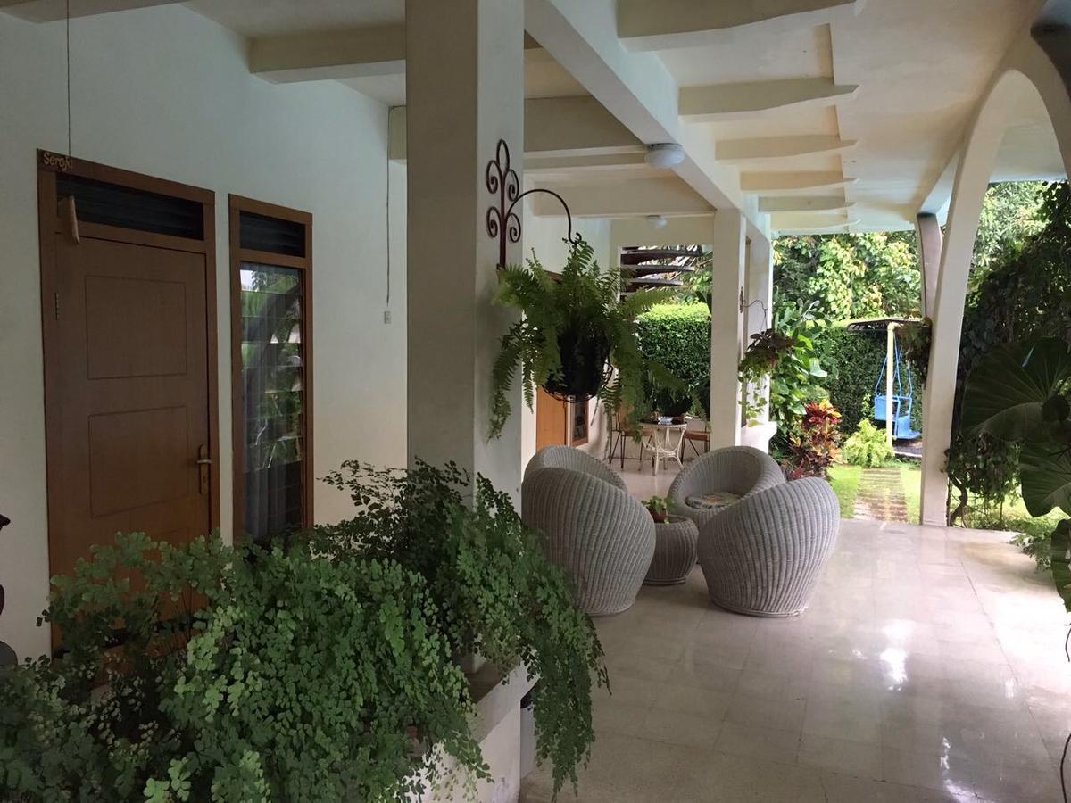 The Garden Family Pensión Bogor Exterior foto